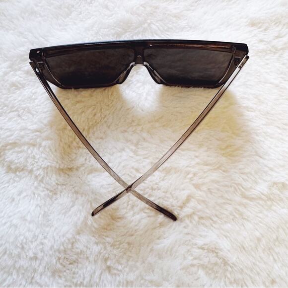 Greta Gray Oversized Statement Sunglasses - Picture 8 of 10